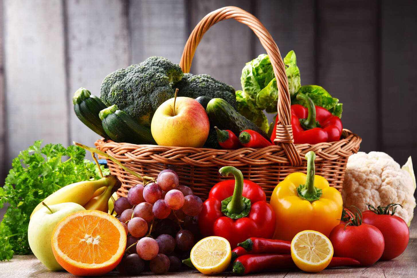 Журналисты узнали цены на фрукты и овощи на Центральном рынке Могилева