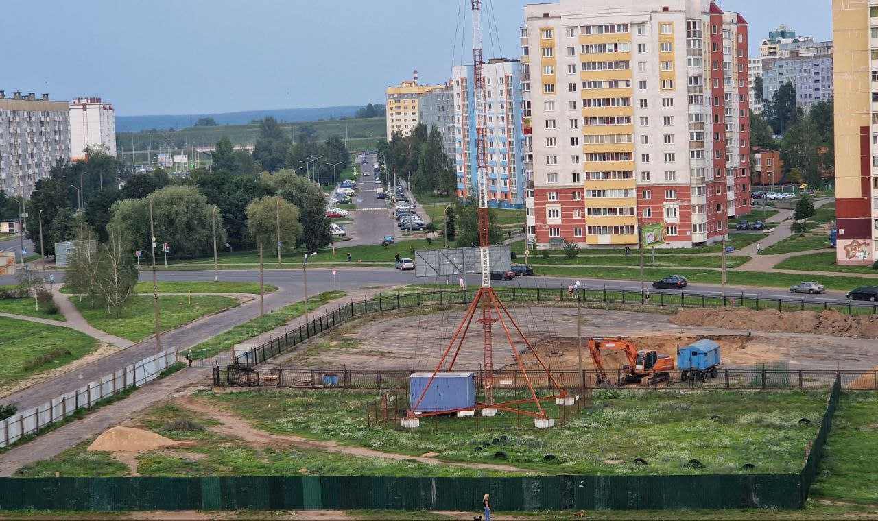 На месте автостоянки по улице Мовчанского в Могилеве построят многоквартирный дом