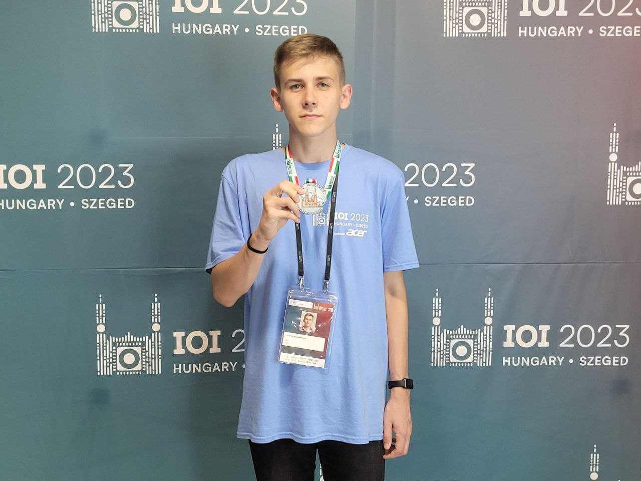 Могилевчанин Дмитрий Анташкевич стал серебряным призером Международной олимпиады по информатике