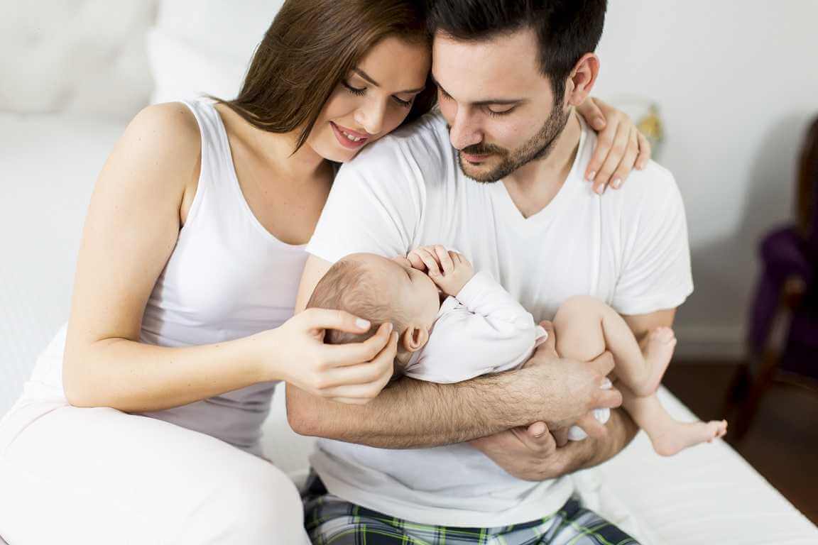 В Беларуси запустили новый журнал для беременных и молодых родителей о рождении и воспитании детей «PapaMama»