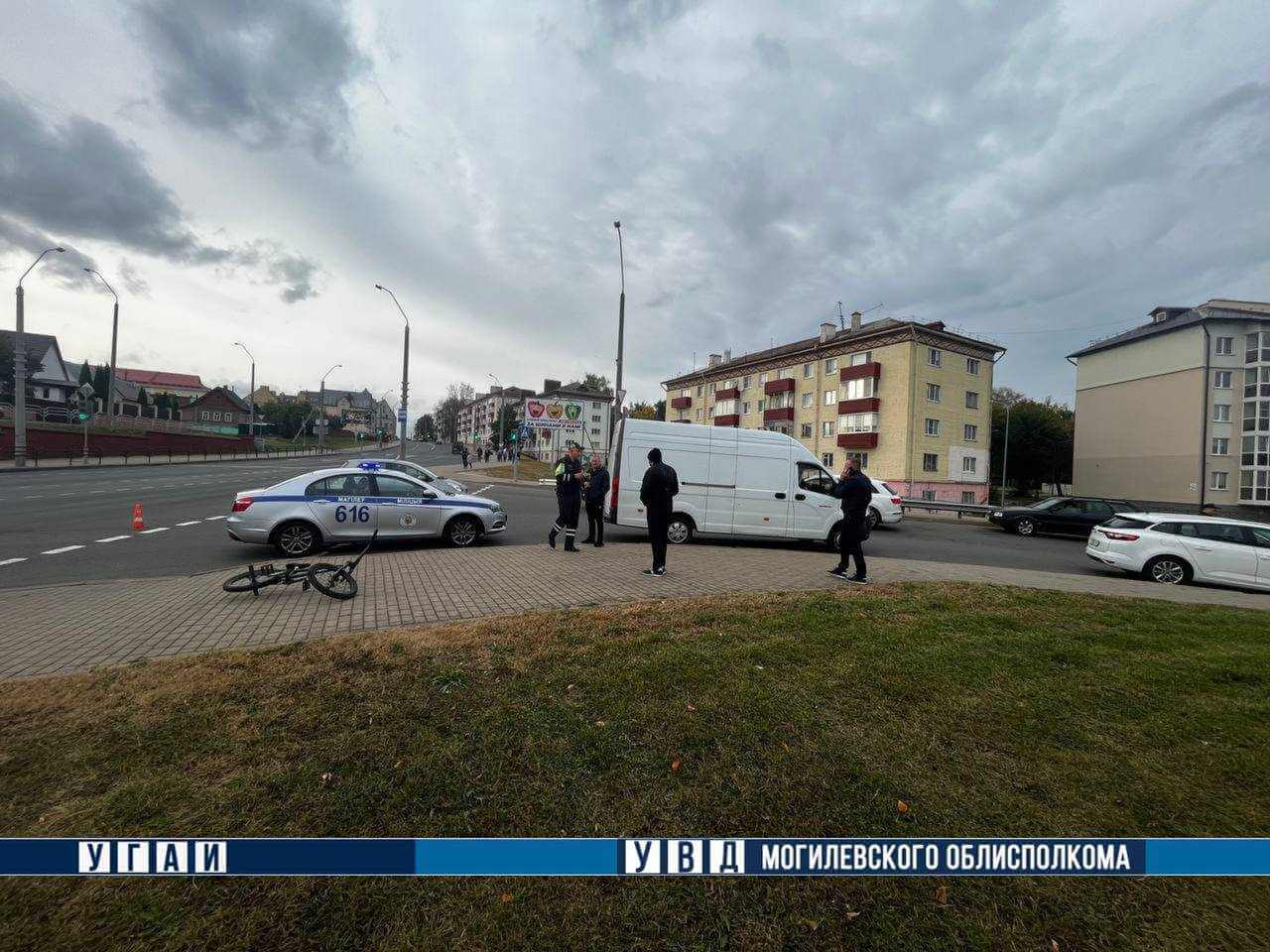 14-летний велосипедист травмирован в ДТП: подросток врезался в ГАЗ на перекрестке улиц Лазаренко и Левая Дубровенка в Могилеве