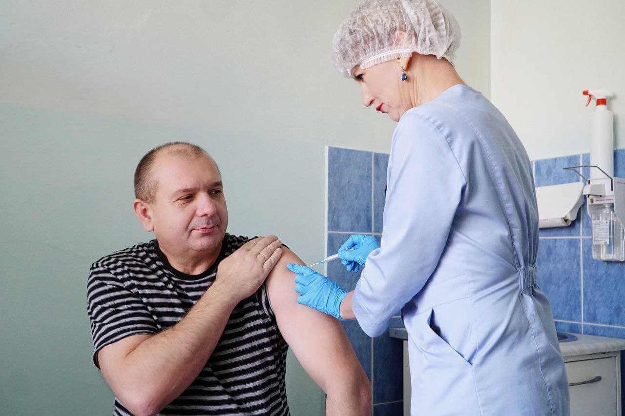 В Могилеве стартовала кампания по вакцинации против гриппа и коронавируса