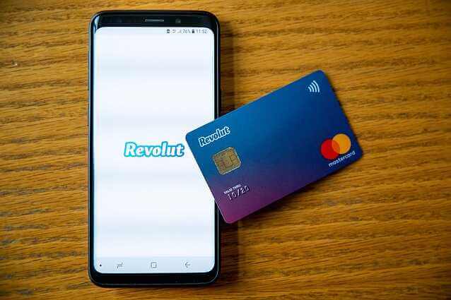 Банк Revolut остановил обслуживание карточек в Беларуси