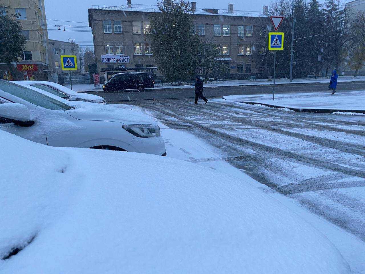 В Могилеве выпал первый снег: фото