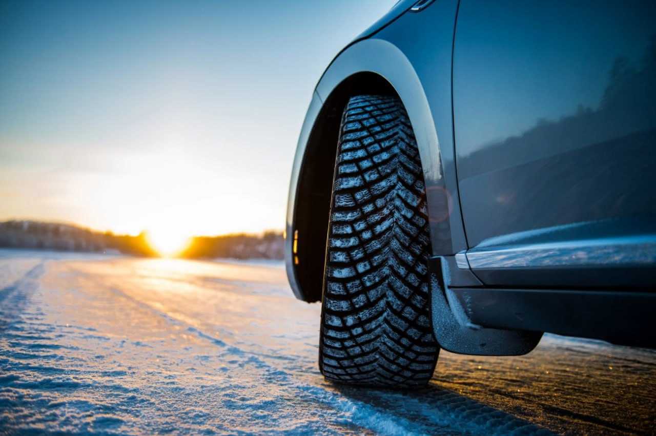 ГАИ напоминает о необходимости поменять у авто шины на зимние