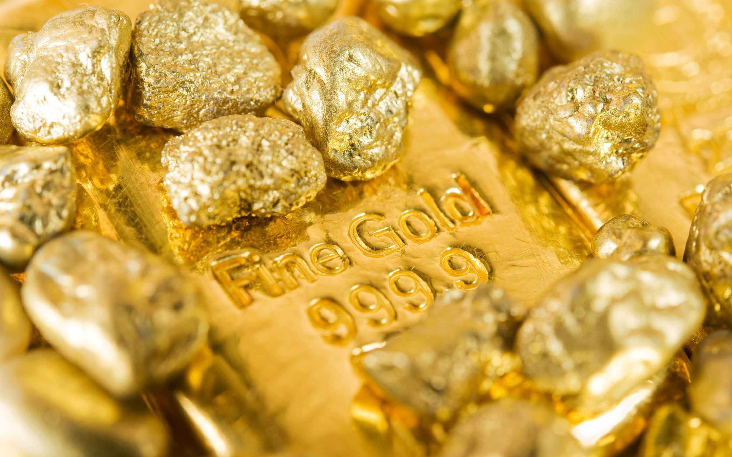 В чём разница между скупкой и сдачей золота в ломбард?