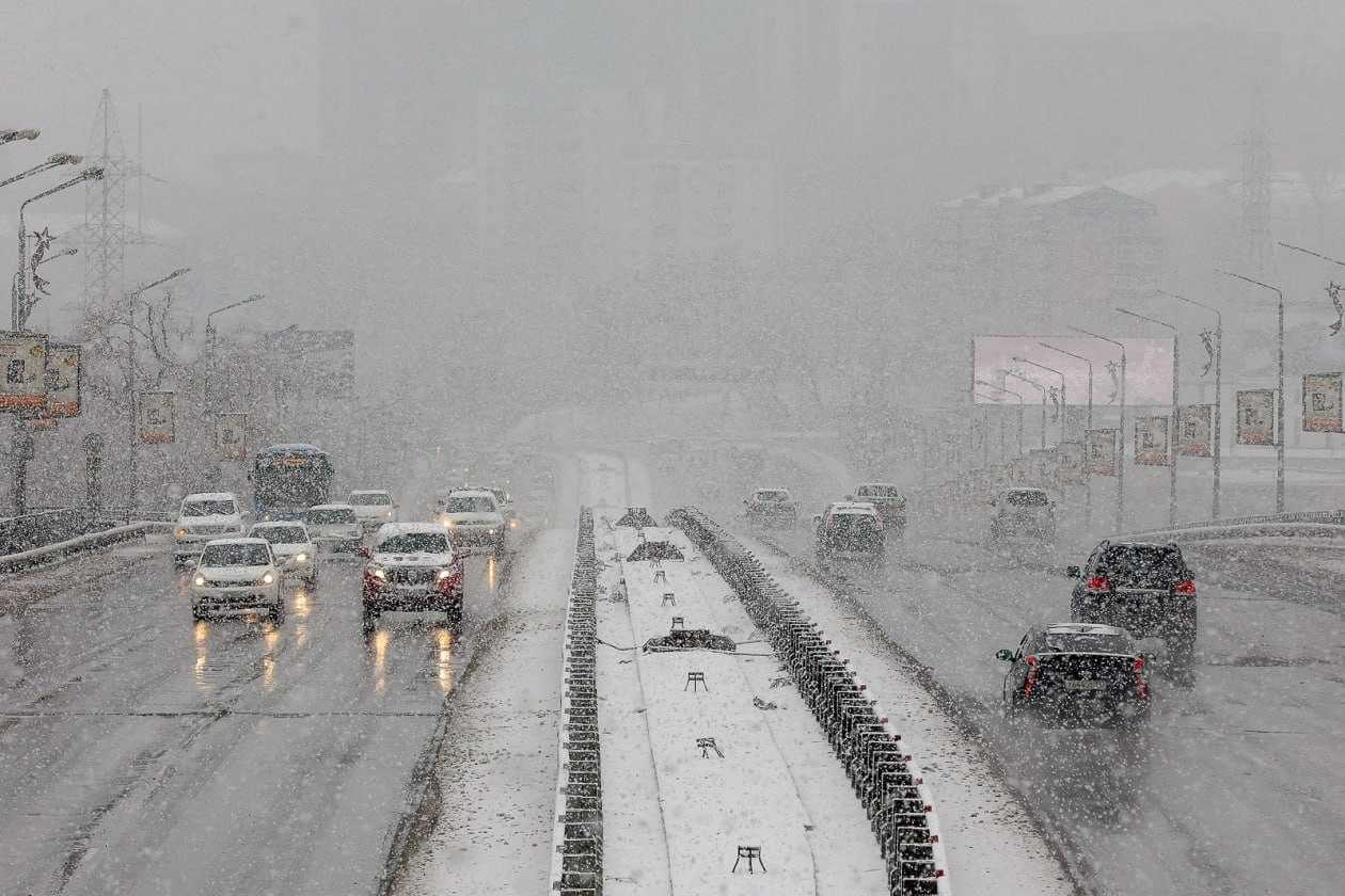 Мокрый снег и дождь на Могилевщине - будьте осторожны на дорогах