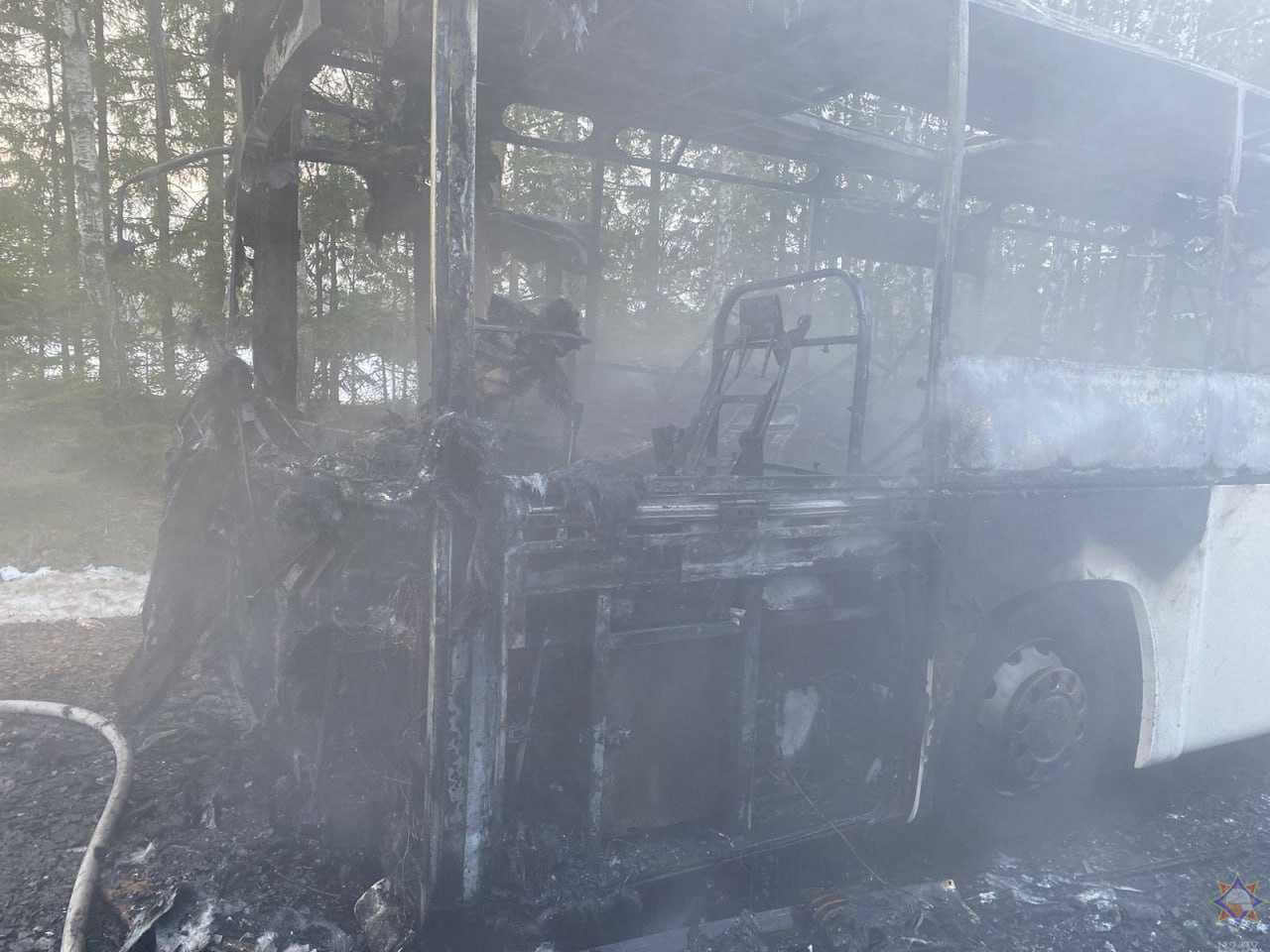 В Дрибинском районе горел автобус: пострадавших нет