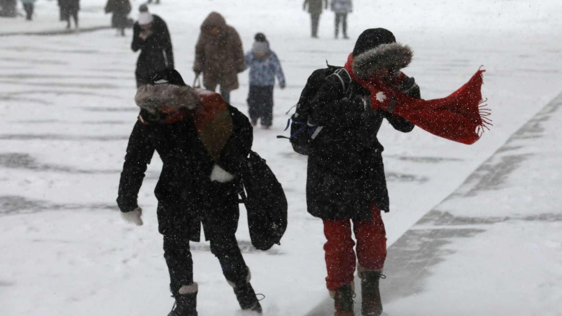 Сильный ветер и гололедица: оранжевый уровень опасности объявлен в Могилеве на 11 января