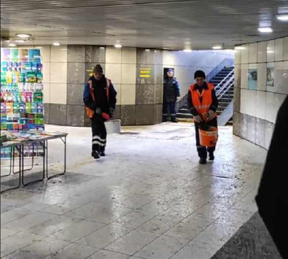 Могилевчане жалуются на состояние подземного пешеходного перехода