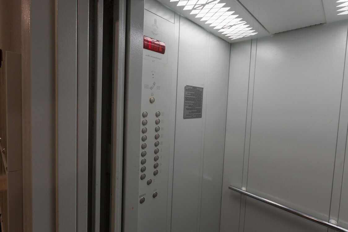 Более 30 лифтов заменят в многоэтажках Могилева в этом году (адреса)