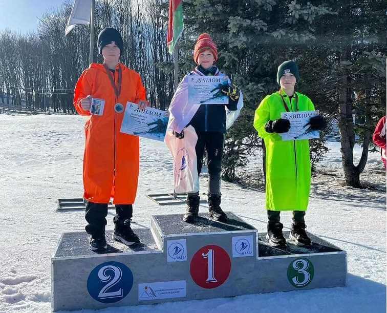 Юные могилевчане - победители и призеры соревнований по горнолыжному спорту!