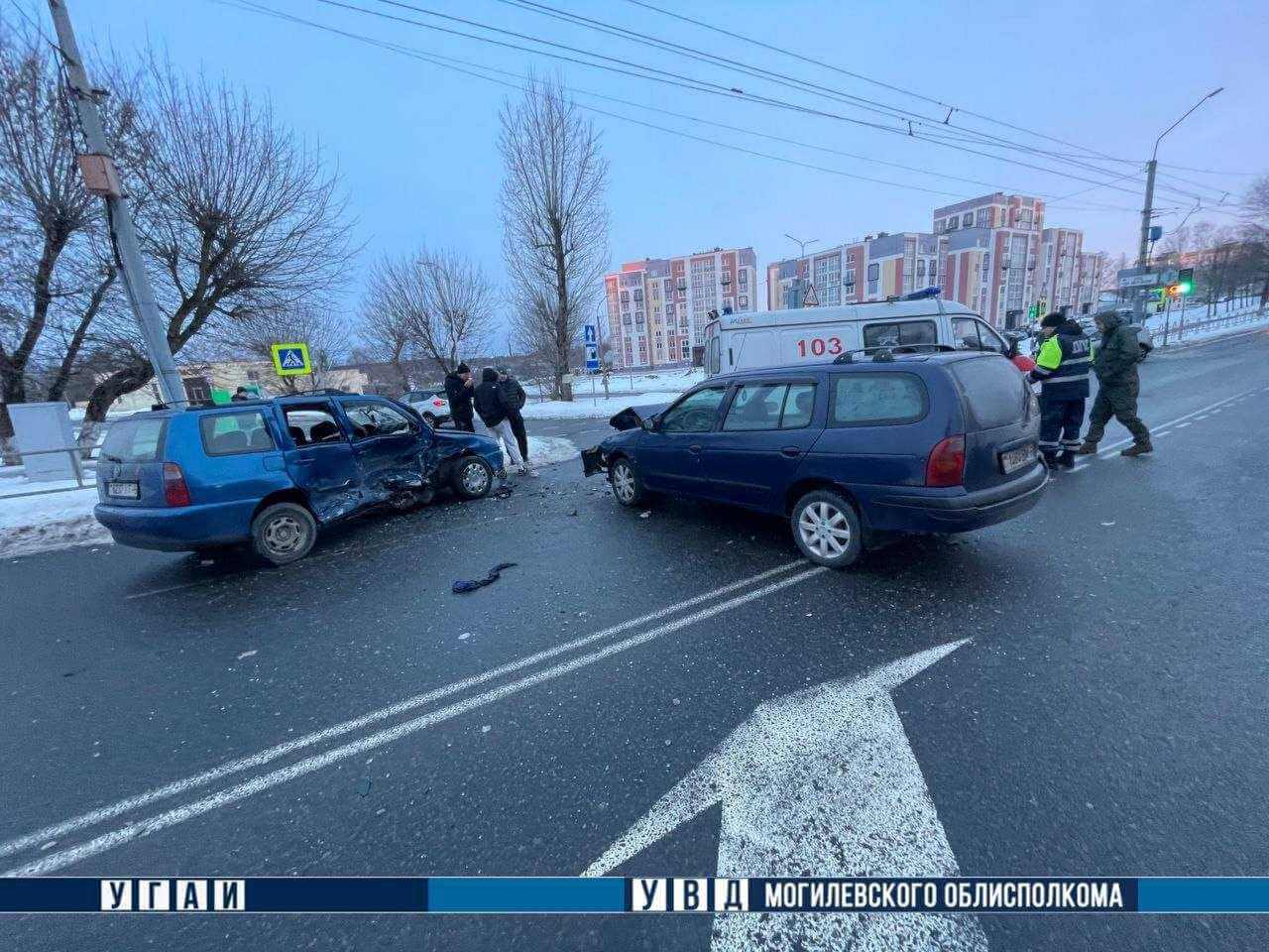 В Могилеве столкнулись два автомобиля