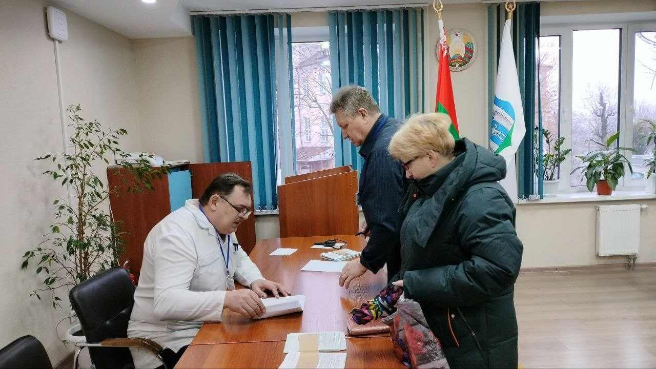 В Могилевской городской больнице СМП голосуют пациенты учреждения