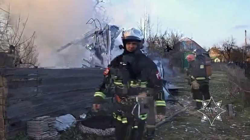 Девочка и спички: в Бобруйском районе сгорел сарай