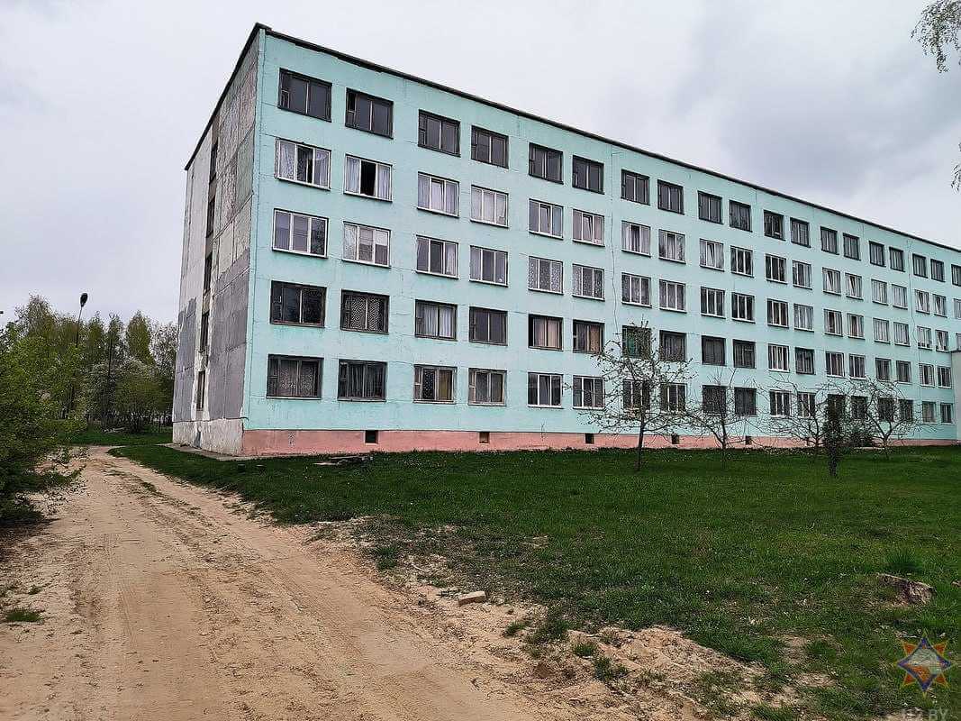 Пожар в общежитии в Кировске:  50 человек эвакуированы, никто не пострадал
