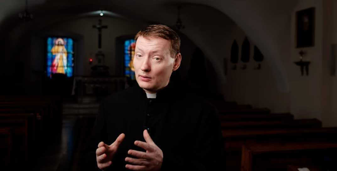 Белорусские священники запустили проект об экзорцизме и колдовстве «Изгоняющий дьявола»