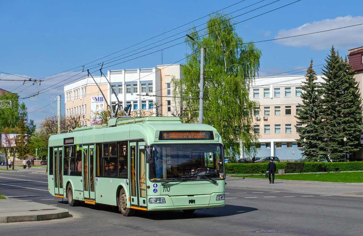 На улице Первомайской в Могилеве 14 июня перекроют движение. Как будут ходить троллейбусы и автобусы?