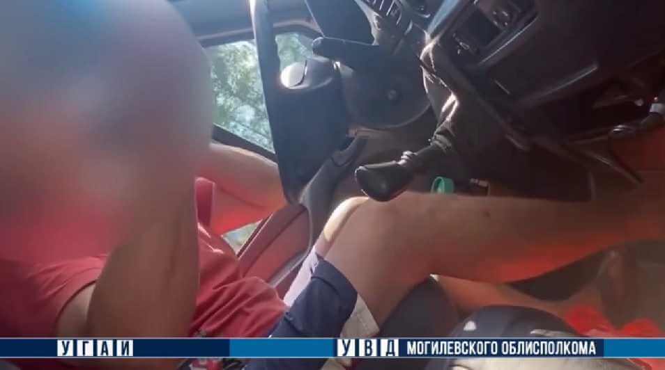 В Могилеве бдительный гражданин опубликовал видео недопустимого вождения