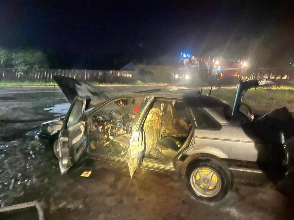 2 автомобиля сгорели за сутки в Могилевской области