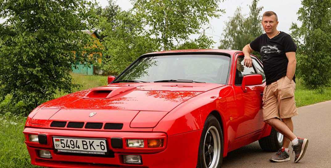 Могилевчанин потратил 10 лет на ремонт Porsche 924