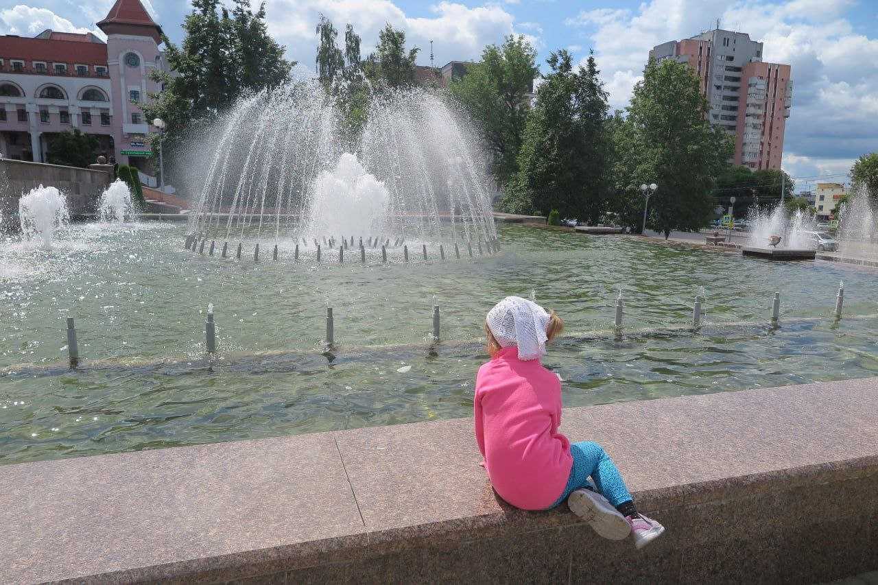 В некоторых фонтанах Могилева даже руки полоскать опасно