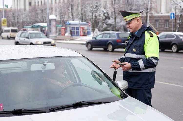 ГАИ Могилева призывает пешеходов использовать светоотражатели