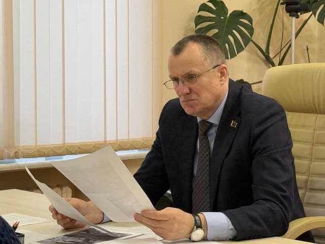 Исаченко провел прием граждан в Могилеве: проблемы с жильем, сфетофорами и подтоплениями