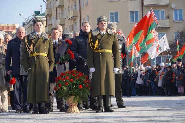 Торжественный митинг на площади Славы прошел в Могилеве