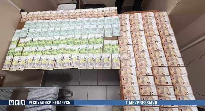 В Могилеве чиновник гарантировал победу в тендерах за взятки