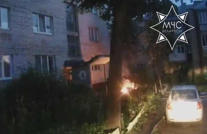 В Могилеве 82-летняя женщина спала с включенной электрогрелкой — из-за прибора загорелась кровать