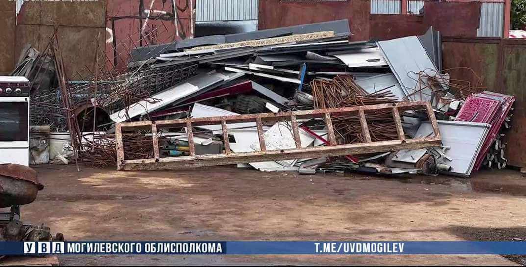 В Могилеве две бригады рабочих вынесли со стройки имущества на 16 тысяч рублей