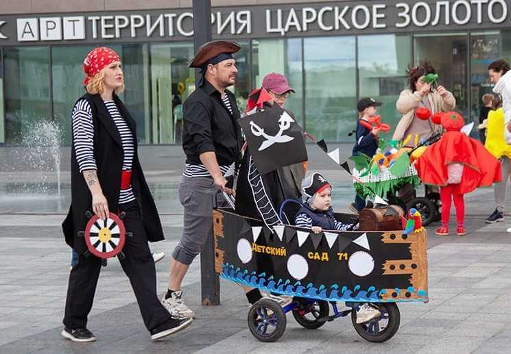 в Могилеве прошел «Парад детских колясок»