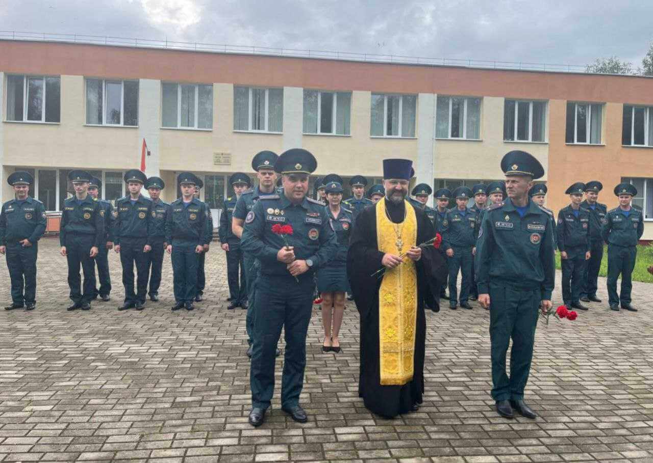 Сегодня в Могилевском районе проходит торжественное мероприятие, посвящённое Дню пожарной службы!