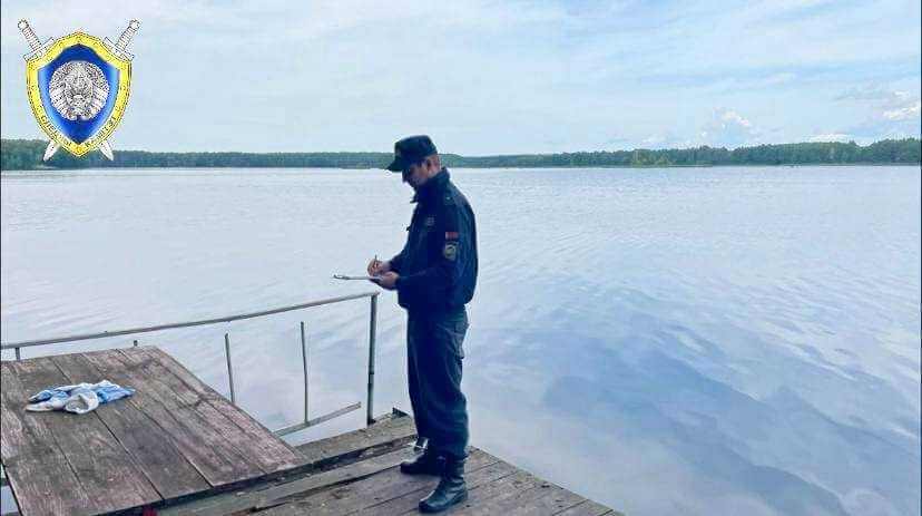 На Могилевщине на водохранилище тюбинг с людьми врезался в пирс — погиб мужчина