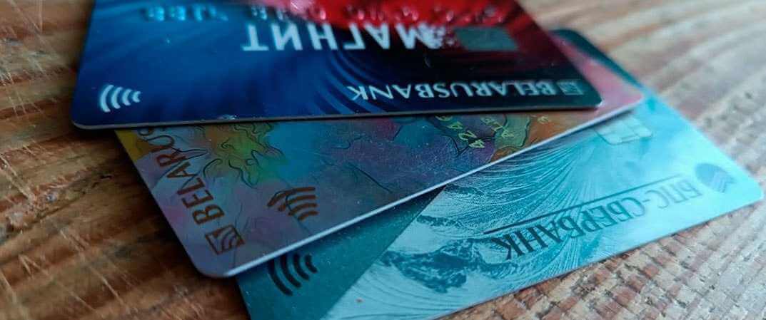 Могилевчанин отдал другу на хранение банковскую карту — в итоге с нее исчезла тысяча рублей