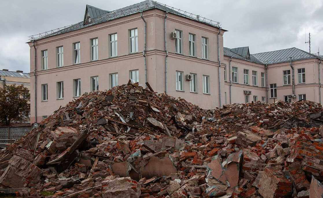 Скоро в центре Могилева поставить машину станет проще — на Пионерской появится парковка