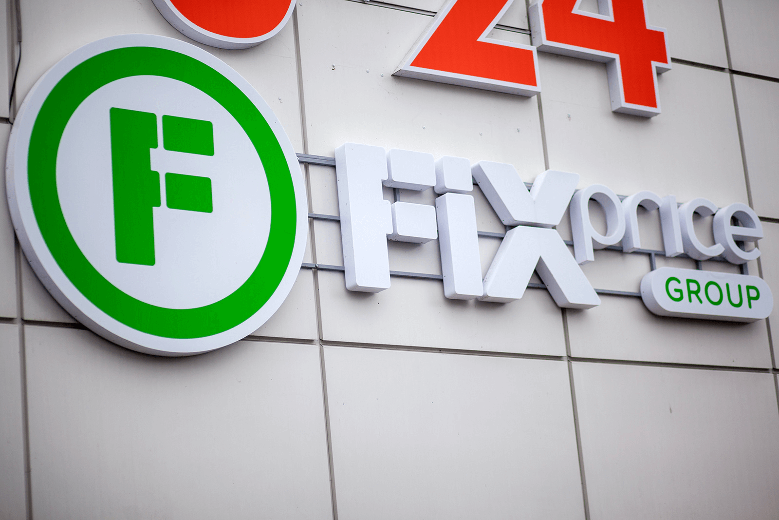 Трендовые клипсы и посуда в народном стиле. Нашли 10 интересных товаров в Fix Price