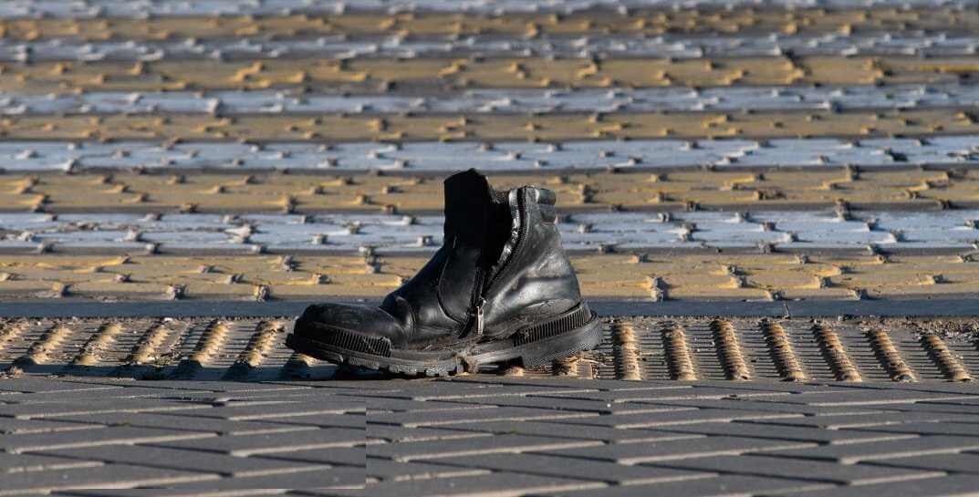 Магазин обуви в Могилеве отказался возвращать 286 рублей за некачественные женские ботинки — в итоге был наказан на 2 300