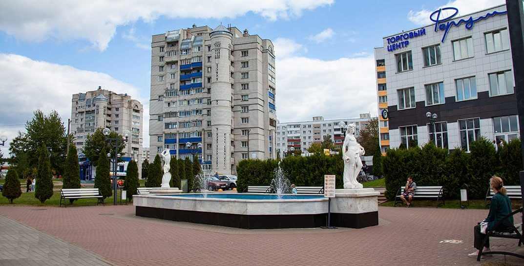 В микрорайоне «Соломинка» открылась новая зона отдыха с фонтаном