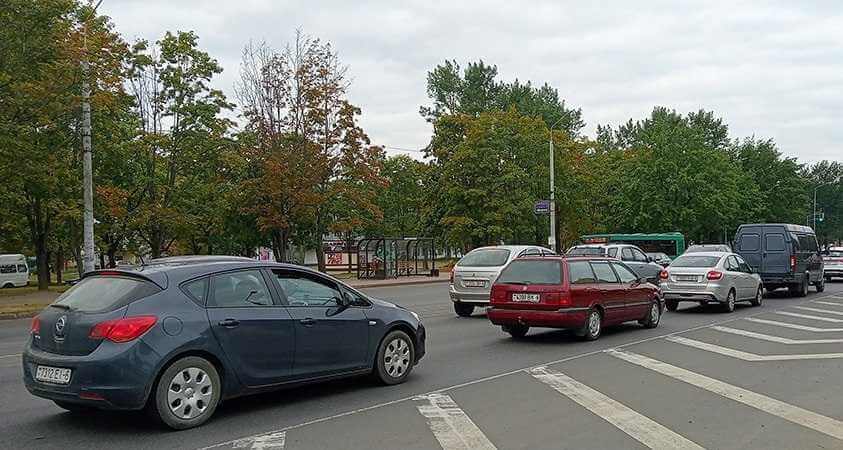 В Могилеве от нового моста по Королева до проспекта Мира — уже несколько дней пробки
