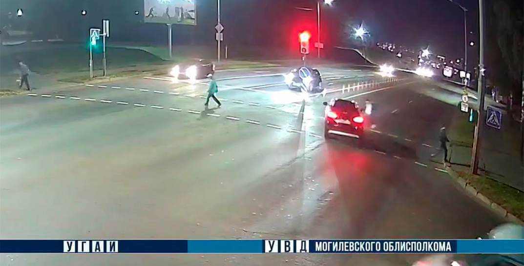 В Могилеве ребенок попал под колеса автомобиля на пешеходном переходе