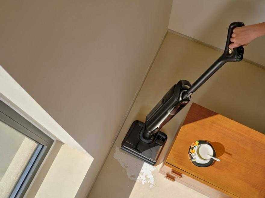 D:\Trouver\Trouver M50 Ultra\Статья №1 (Денис)\90° Swivel Flexibility 90°灵活扭转.jpg