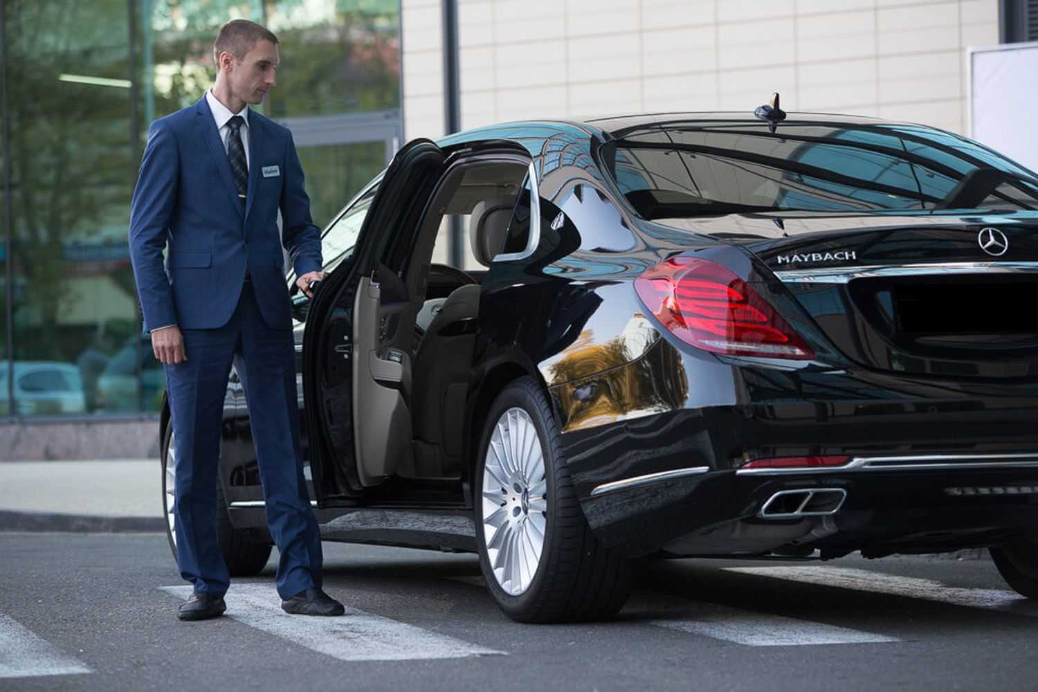 Аренда автомобиля бизнес-класса: комфорт, статус и удобство на каждый день