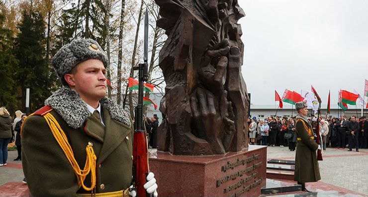 В Могилеве перезахоронили останки около 400 жертв геноцида в годы ВОВ
