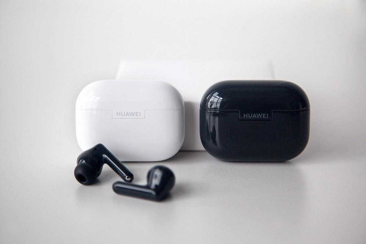 Шумоподавление и комфорт каждую минуту: обзор наушников Huawei FreeBuds SE 4 ANC