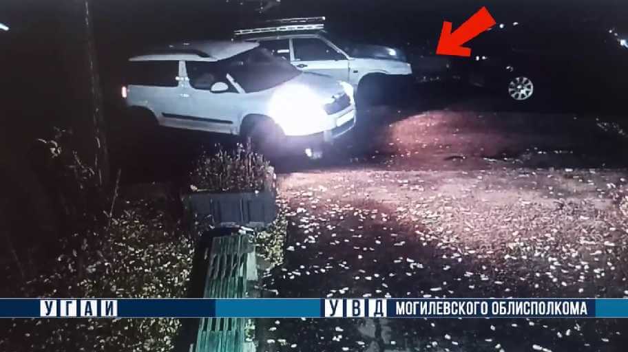 В Могилеве водитель во дворе врезался в чужое авто и уехал с места ДТП — его нашли и наказали