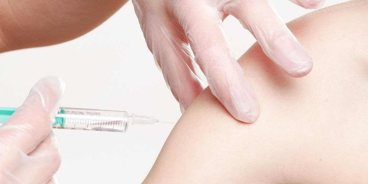 Массовая вакцинация против гриппа продолжается в Могилеве