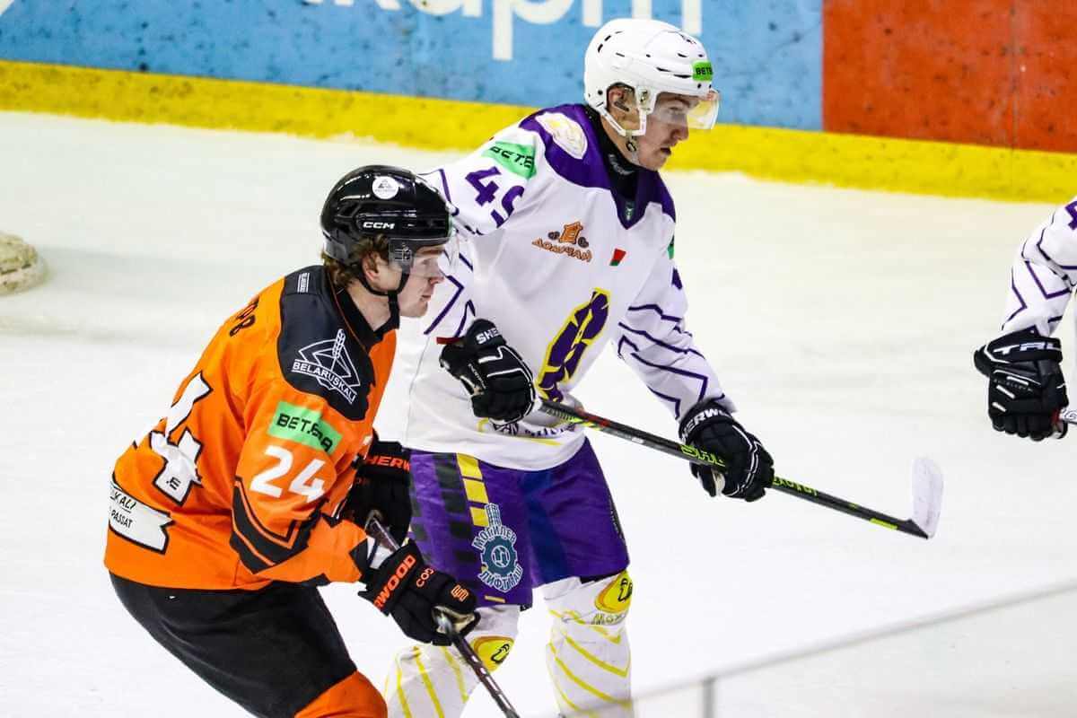 ХК «Могилев» в гостях одолел солигорский «Шахтер»