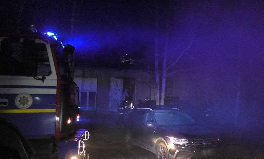 Работники МЧС ликвидировали пожар на предприятии в Могилеве